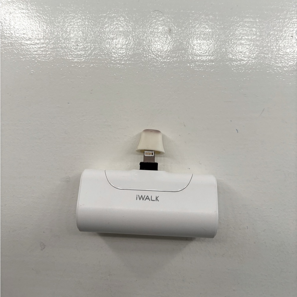 iWalk portable iphone charger